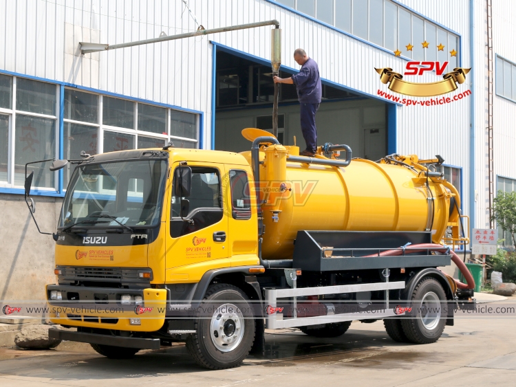 8,000 Litres Combined Vacuum Jet ISUZU - Water From Manhole